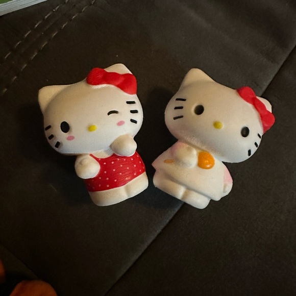 Hello Kitty squishy toy. 2 different squishy toys, excellent pre owned condition - Picture 1 of 1